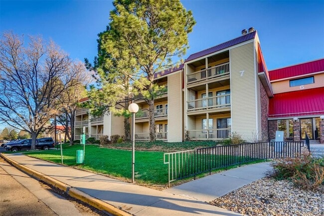 Photo - 14740 E Kentucky Dr Unit 712