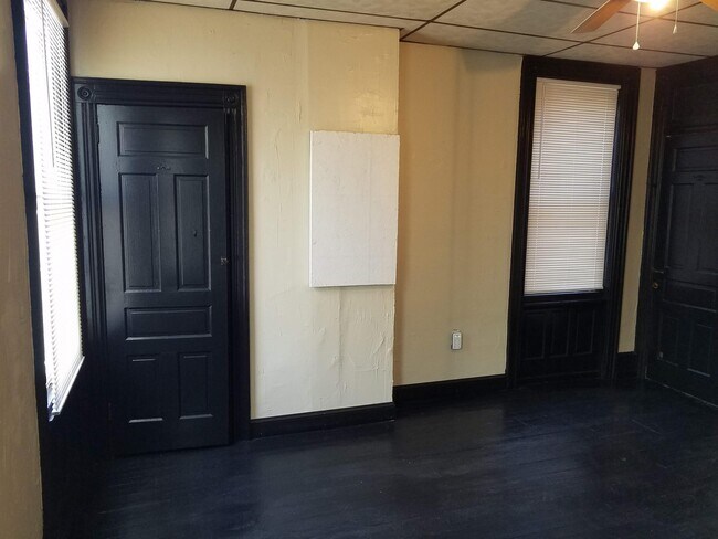 Photo - 1225 W Allegheny Ave Unit 2R