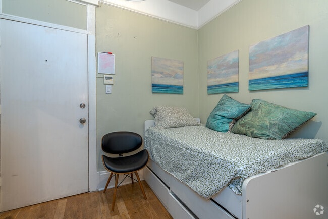 Studio - 100SF - The Golden Lofts