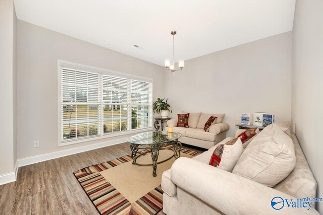 Photo - 114 Burdine St