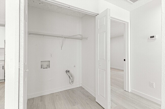 Photo - 2955 SE 53rd Ct Unidad C