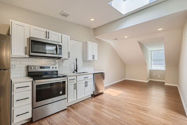 Photo - Brown's Arcade