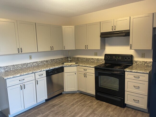 Photo - 1815 Woodbrooke Dr