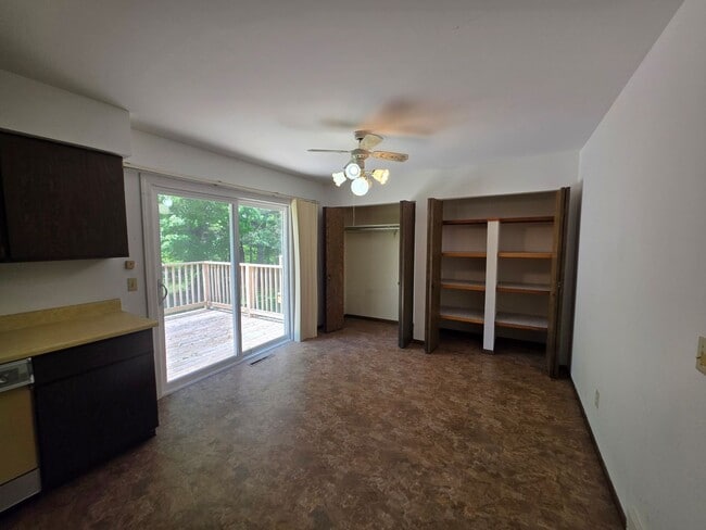 Photo - 2 Bed 1 Bath Side By Side Duplex in Port Edwards