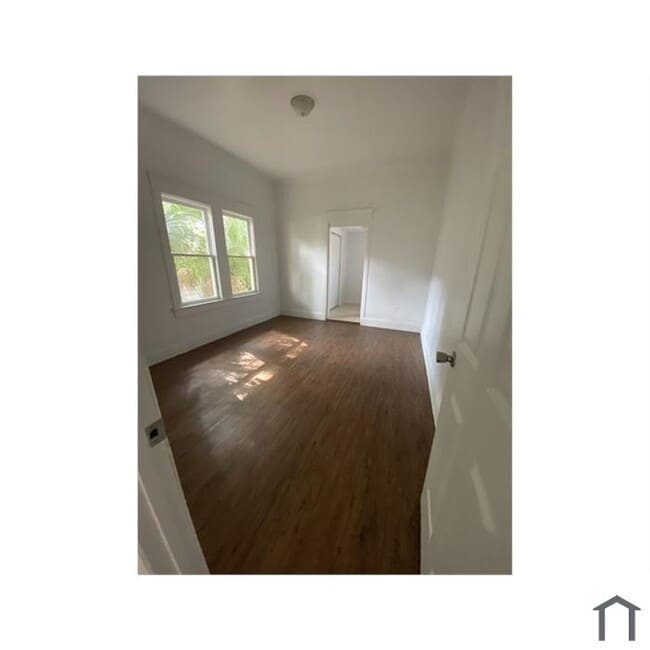 Photo - Orange St Unit 921