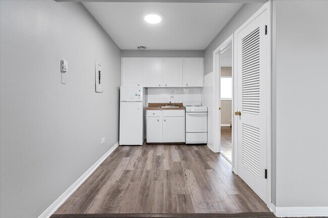 Photo - 6244 W 64th Pl Unit 203