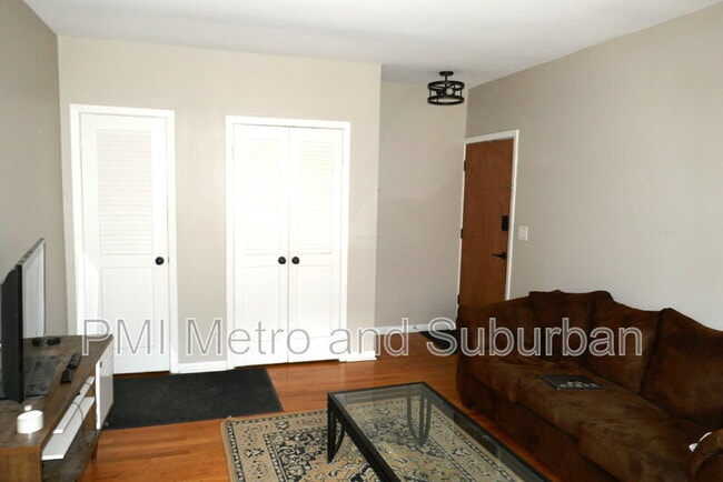 Photo - 828 N Austin Blvd Unit 3SW