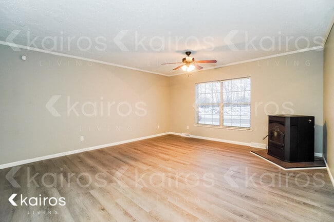 Photo - 948 Northbrook Ct