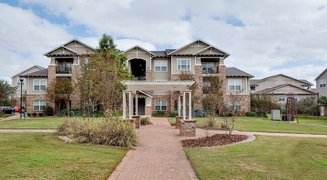 Building Photo - 1725 Harvey Mitchell Pkwy S Unit 2321