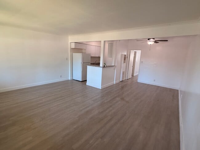 Photo - 128 E Wakefield Ave