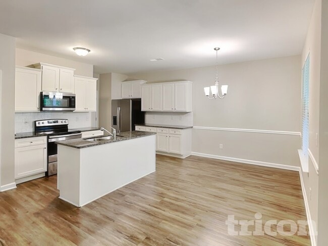 Photo - 2275 Wentworth Park Dr