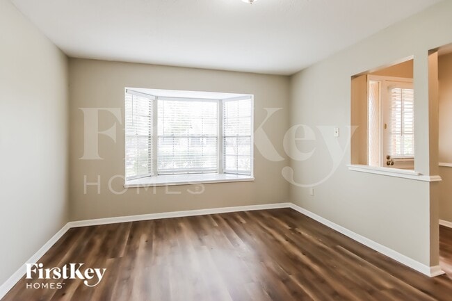 Photo - 3804 Canterbury Dr