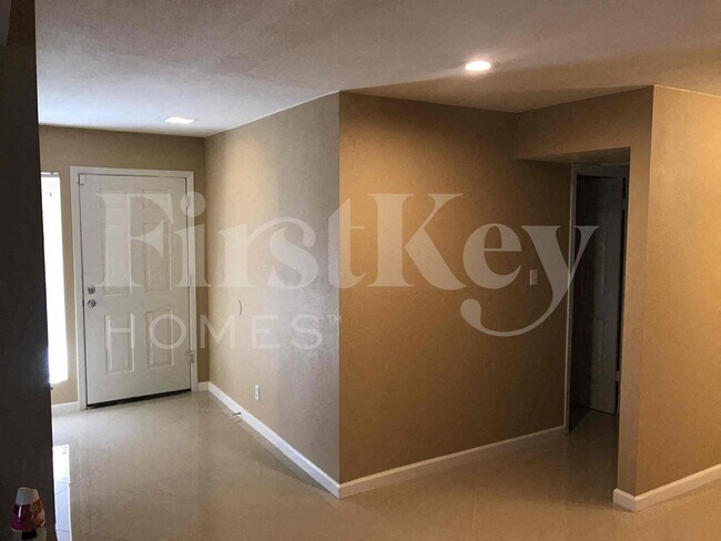 Photo - 6025 W Evans Dr