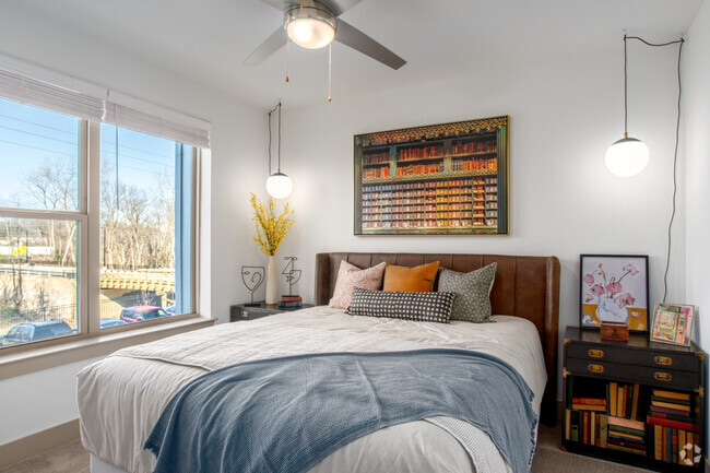 2BR, 2BA - Kaleido NoDa