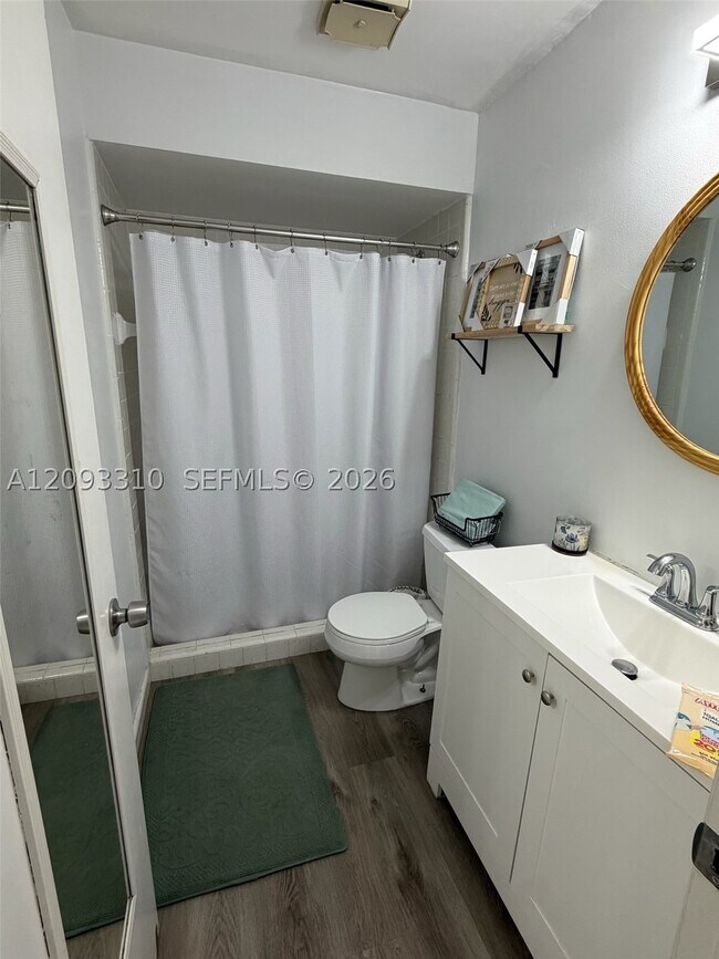 2540 SW 14th Ct Unit 40