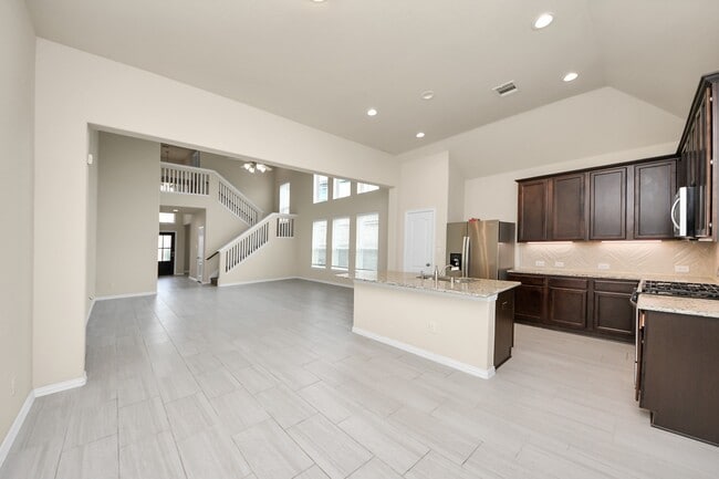 Photo - 32903 Silver Mdw Wy