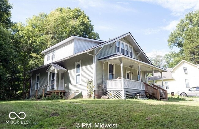 Photo - 395 E Main St