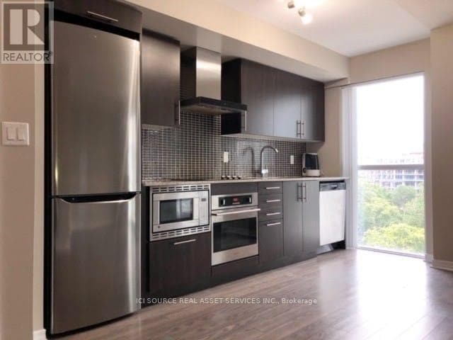 Photo - 352 Front St W Unit 810