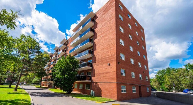 Photo - Seville East & West