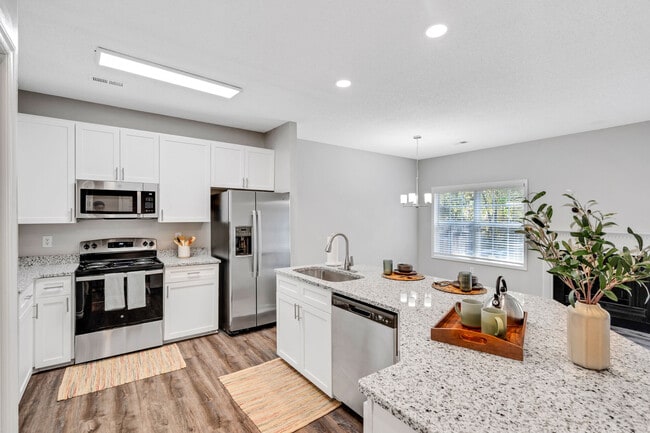 Crystal Lake Townhomes