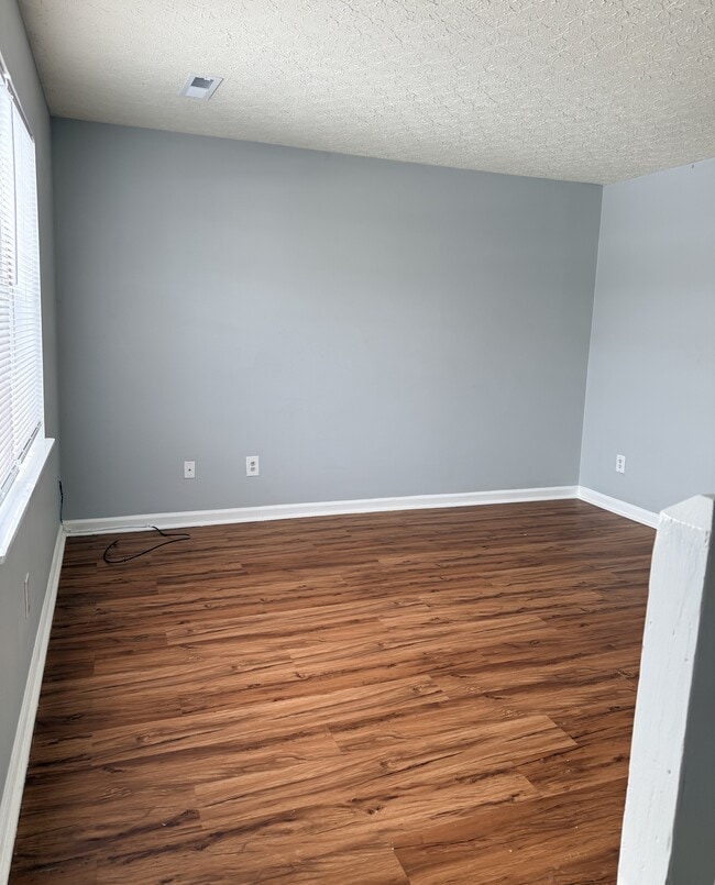 Photo - 15 Ferguson Dr