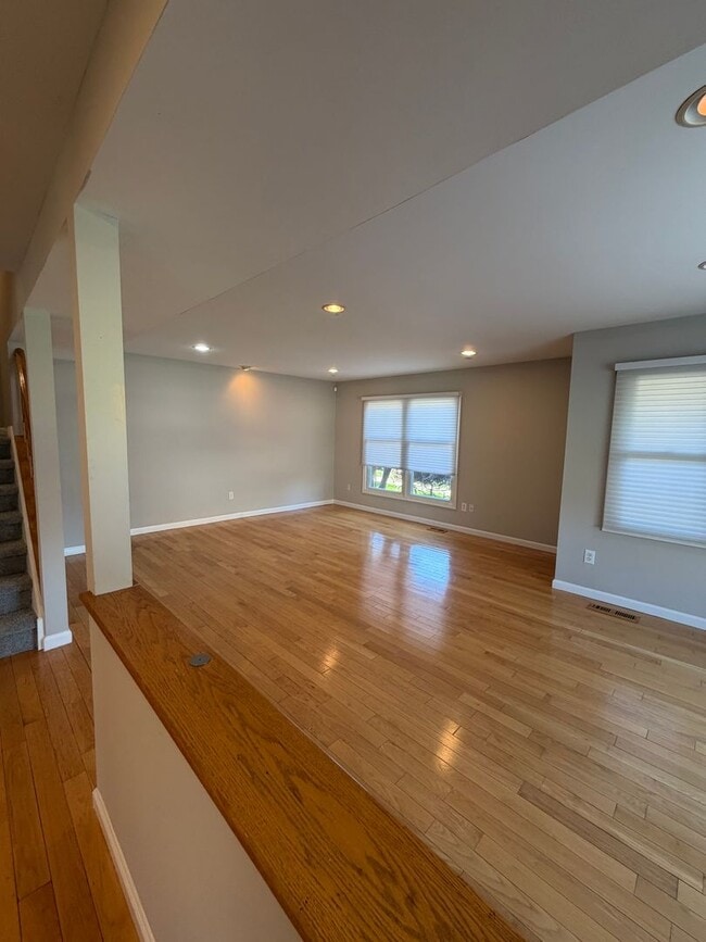 Photo - 3BR - WOODED VIEWS • FINISHED BASEMENT • BONUS LOFT • TE SCHOOL DISTRICT