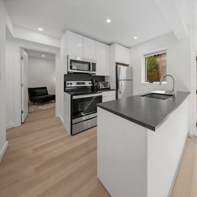 2812 29th Pl NW Unit SI ID1610325P