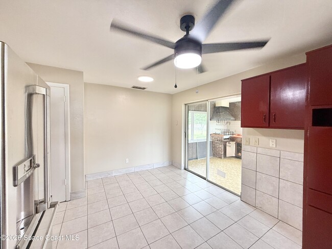 Photo - 1635 Nassau St