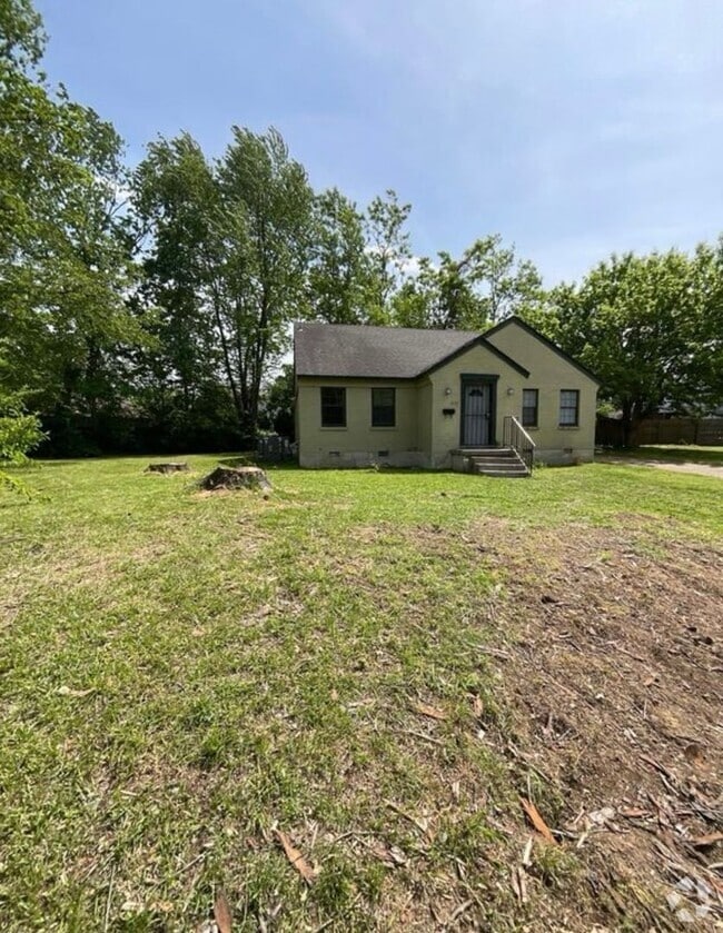 Building Photo - Spacious 5BR House in Memphis