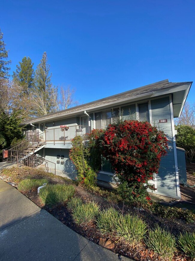 Hartz Property Management Presents: Rossmo... - Hartz Property Management Presents: Rossmo...