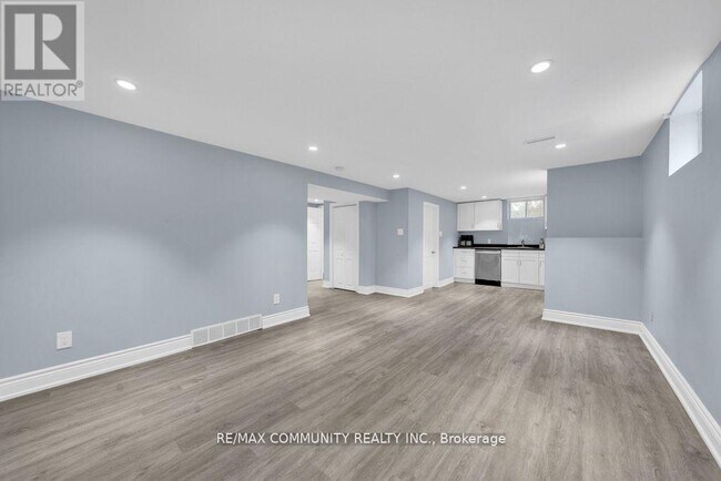 Photo - 776 Phillip Murray Ave