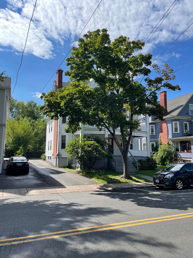 Photo - 135/137 Whitney Unit FL 2