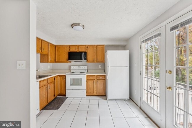 Photo - 1581 Woodcrest Dr