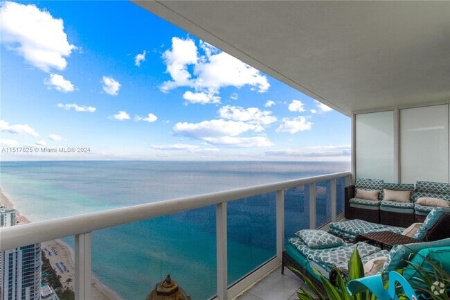 Building Photo - 1830 S Ocean Dr Unit UP5010 Rental