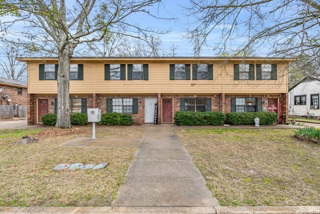 Building Photo - 162 High St