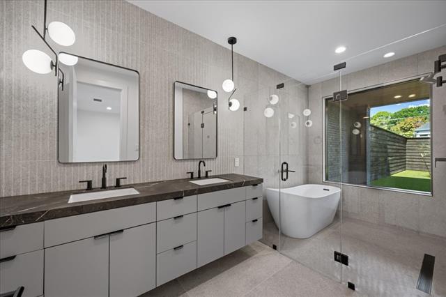 Photo - 4519 Weldon St Casa