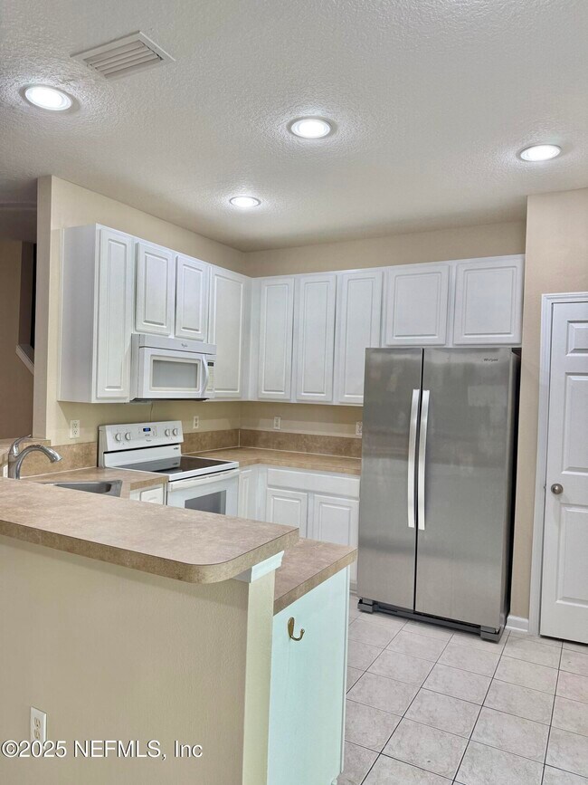 Photo - 4891 Castlegate Ct