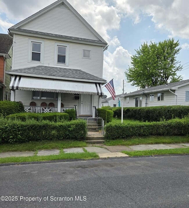 Photo - 1445 Hawthorne St House