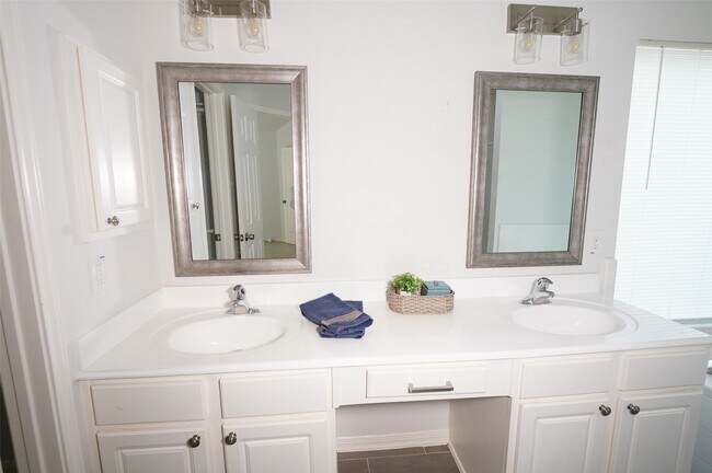 Photo - 18031 Still Springs Ct