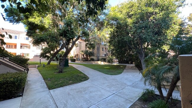 Photo - 3927 Nobel Dr