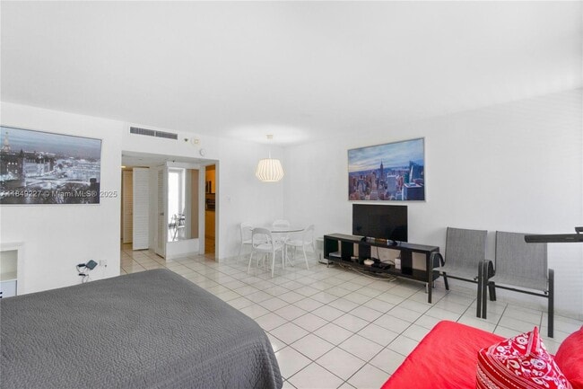 Photo - 100 Lincoln Rd Unidad 709