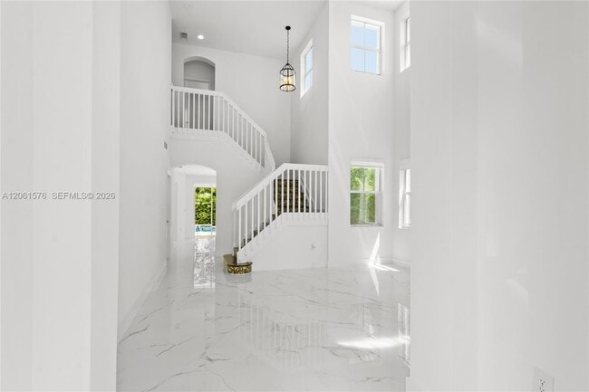 Photo - 16001 SW 43rd Terrace