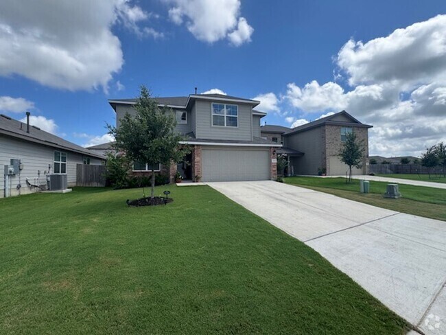 Building Photo - Spacious and Stylish, with over 2,500 sq f... Rental