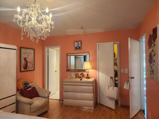 Photo - 2400 NE 1st Ln Unit 206