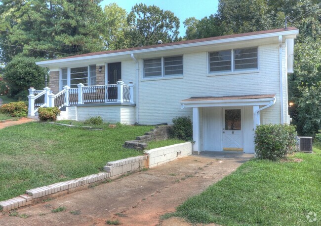 Building Photo - 2804 Zane Grey Dr SE Rental