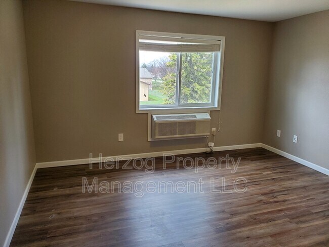 Photo - 418 8th St N Unidad Apt. #305