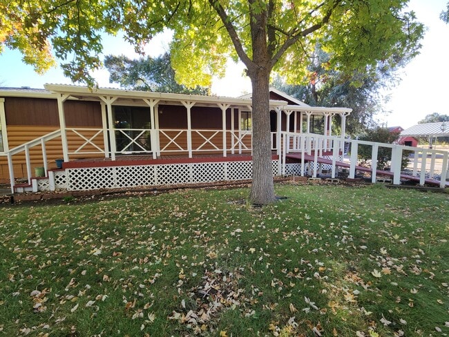 Photo - 8260 Sherwood Blvd