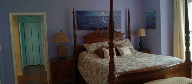 Photo - 613 Clarendon Ave