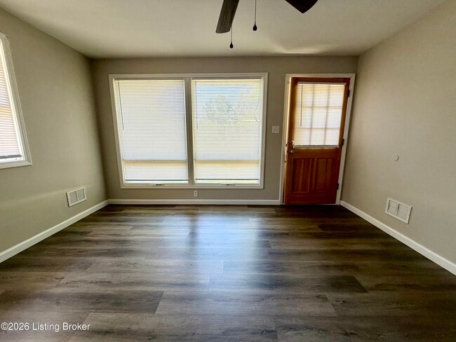 Photo - 5303 Hosta Ln
