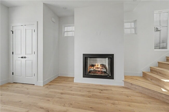 Photo - 602 N 6th St